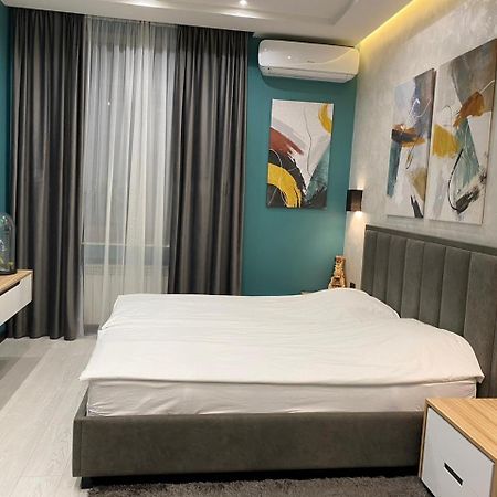 Luxury Modern Apartment In The Center Of Γιερεβάν Εξωτερικό φωτογραφία