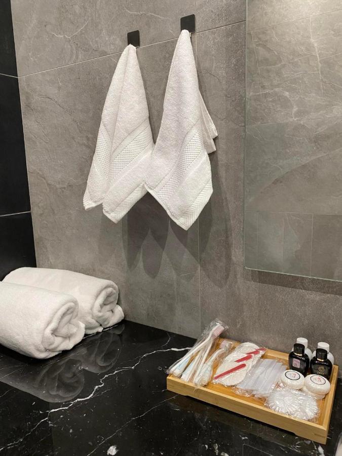 Luxury Modern Apartment In The Center Of Γιερεβάν Εξωτερικό φωτογραφία