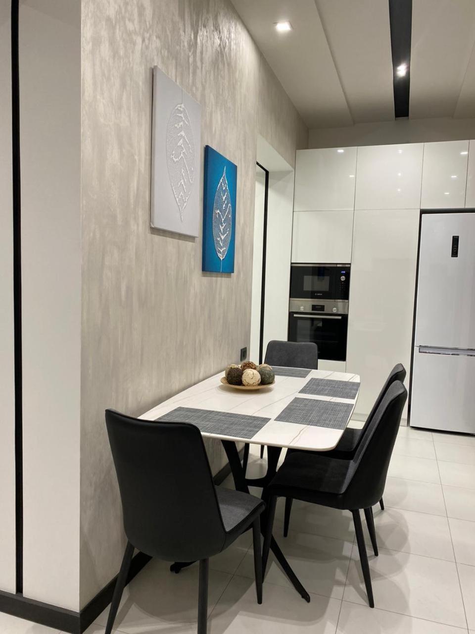 Luxury Modern Apartment In The Center Of Γιερεβάν Εξωτερικό φωτογραφία